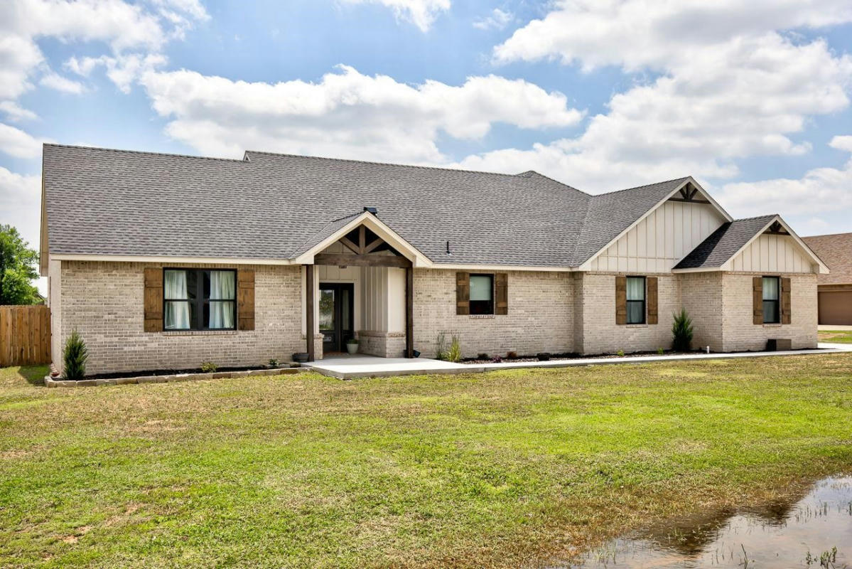 13 OLD POST LN, ENID, OK 73703, photo 1 of 36